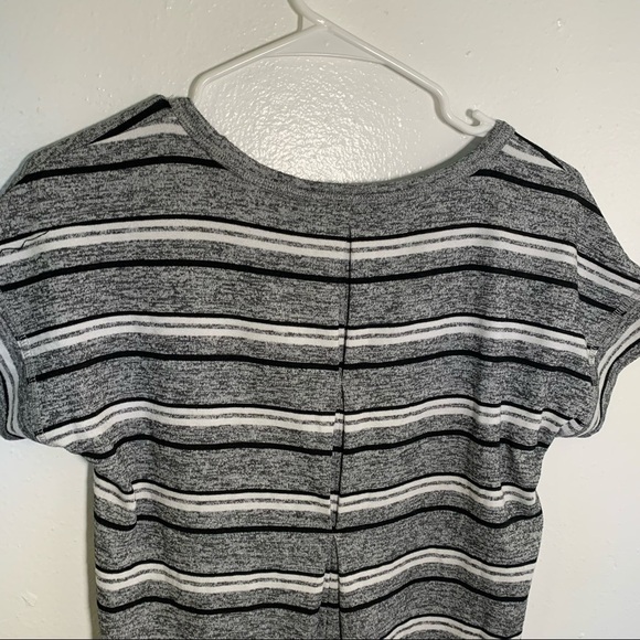 T By Talbots Pleated Back Pullover Grey Multi - Picture 10 of 11